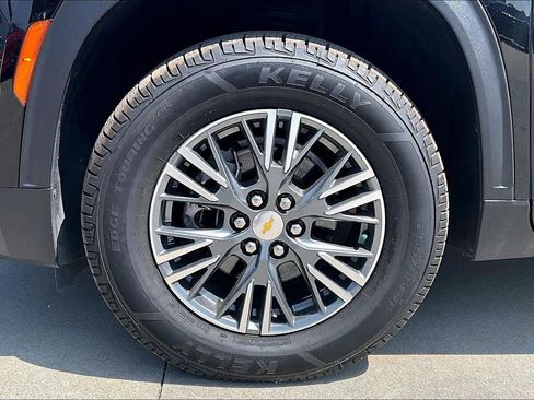 Used 2024 Chevrolet Traverse LT FWD image 34