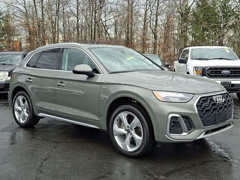 Certified 2023 Audi Q5 2.0T Premium Plus w/ Premium Plus Package image 2