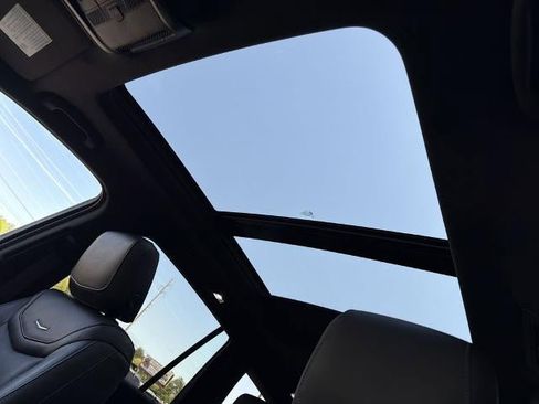 Certified 2022 Cadillac XT6 Premium Luxury AWD/4WD image 32