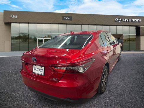 Used 2023 Toyota Camry XLE image 5