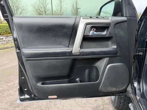 Used 2020 Toyota 4Runner SR5 Premium image 12