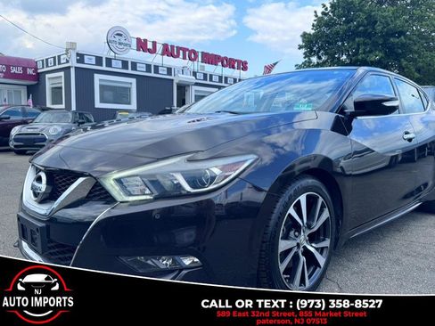 Used 2016 Nissan Maxima Platinum w/ Interior Lighting Package image 31
