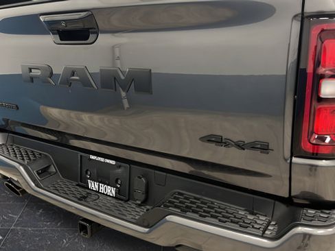 Used 2025 RAM 1500 Laramie w/ Night Edition AWD/4WD image 41