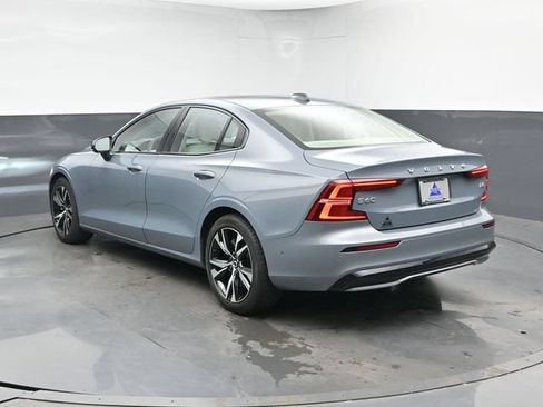 Used 2023 Volvo S60 B5 Plus FWD image 8