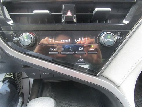 Used 2023 Toyota Camry LE image 33