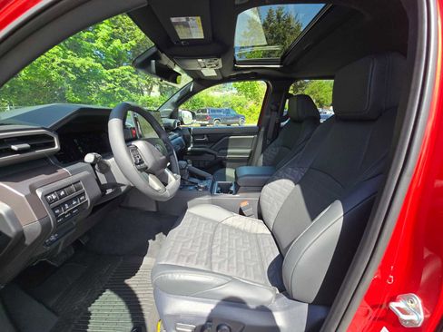 Used 2026 Toyota Tacoma TRD Off-Road AWD/4WD image 22