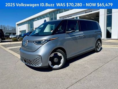 New 2025 Volkswagen ID. Buzz Pro S Plus