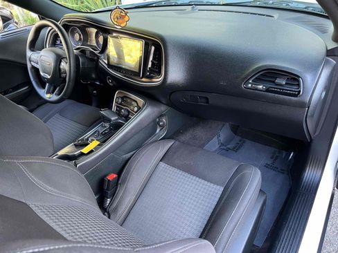 Used 2017 Dodge Challenger R/T RWD image 3