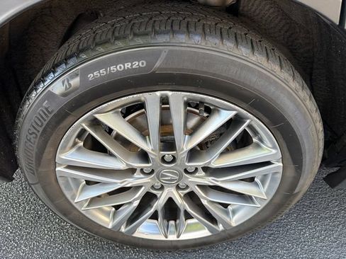 Used 2022 Acura MDX SH-AWD w/ Advance Package image 17