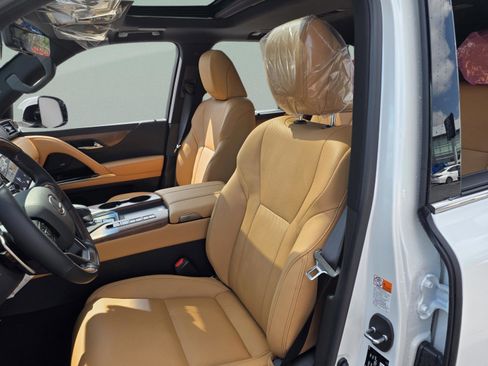 New 2026 Lexus LX 700h Luxury image 13