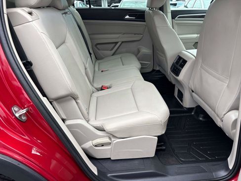 Used 2019 Volkswagen Atlas SE w/ Towing Package image 17