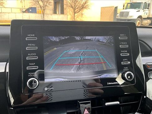 Used 2023 Toyota Camry SE image 21