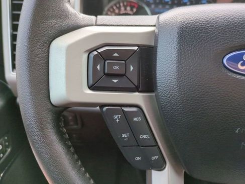 Used 2019 Ford F150 Lariat RWD image 25