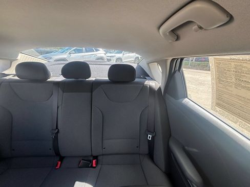 Used 2025 Kia K4 FWD image 37