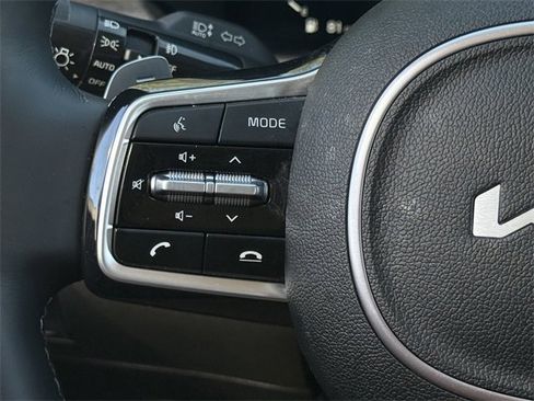 Used 2022 Kia Sorento SX Prestige w/ Rust Color Package image 13