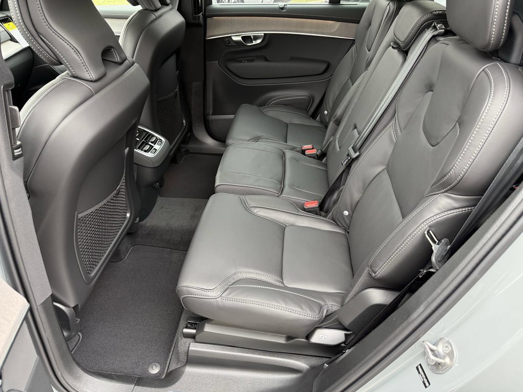 New 2026 Volvo XC90 B6 Ultra w/ Protection Package AWD/4WD image 11