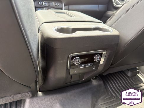 Used 2024 Chevrolet Suburban RST AWD/4WD image 14