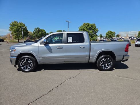 Certified 2025 RAM 1500 Laramie AWD/4WD image 11