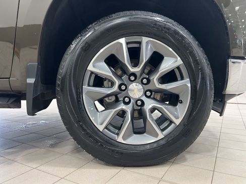 Used 2023 Chevrolet Silverado 1500 LT image 24
