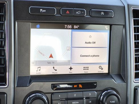 Used 2018 Ford F150 XLT w/ Equipment Group 302A Luxury AWD/4WD image 23