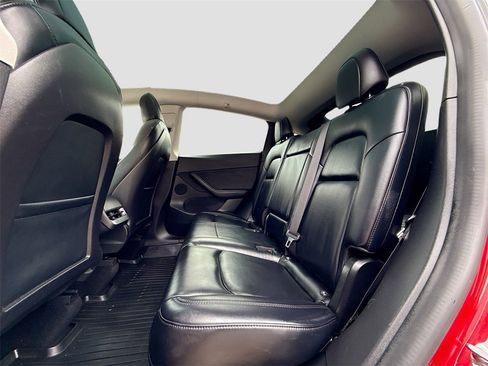 Used 2021 Tesla Model Y 2WD image 25