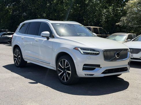 Used 2023 Volvo XC90 B5 Plus w/ Protection Package AWD/4WD image 1