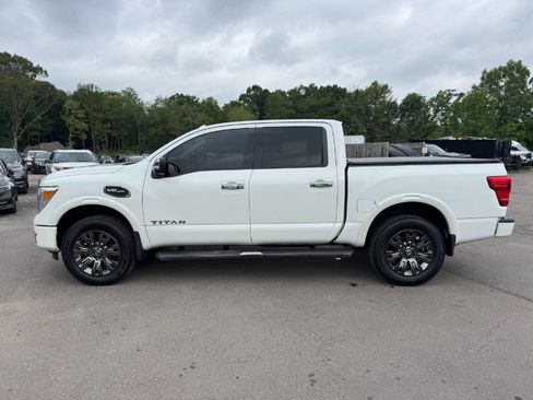 Used 2017 Nissan Titan Platinum Reserve AWD/4WD image 2