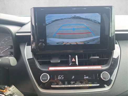 Certified 2025 Toyota Corolla LE image 13