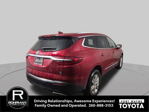 Used 2020 Buick Enclave Essence w/ Sound and Sites Package AWD/4WD image 7