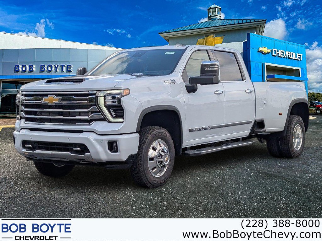 New 2026 Chevrolet Silverado 3500 High Country w/ High Country Premium Package AWD/4WD image 1