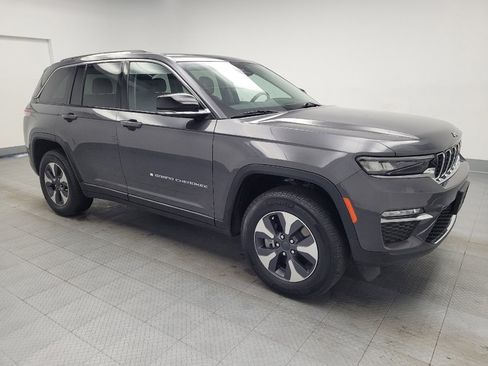 Used 2022 Jeep Grand Cherokee Limited 4xe image 11