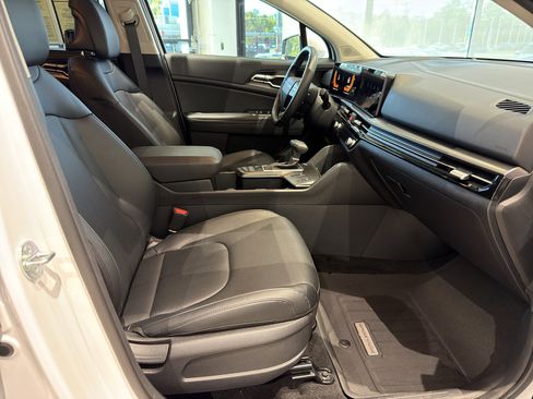 Used 2026 Kia Sportage EX image 25