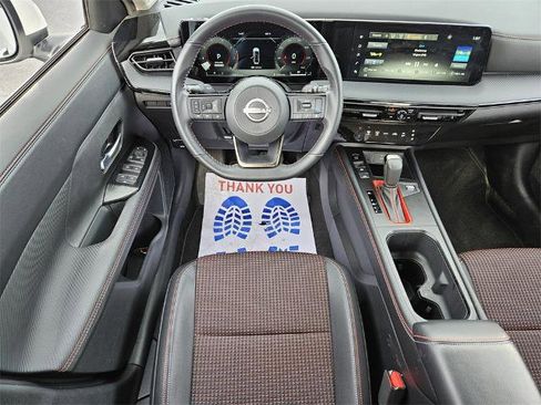 Certified 2025 Nissan Kicks SR image 10