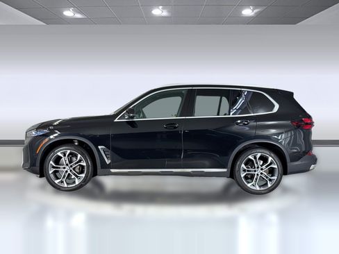Used 2026 BMW X5 sDrive40i w/ Climate Comfort Package RWD image 2