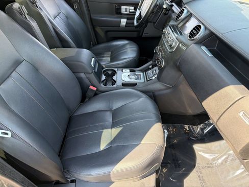 Used 2016 Land Rover LR4 HSE AWD/4WD image 25