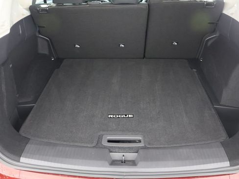 Used 2026 Nissan Rogue SV w/ Cold Weather Package FWD image 21