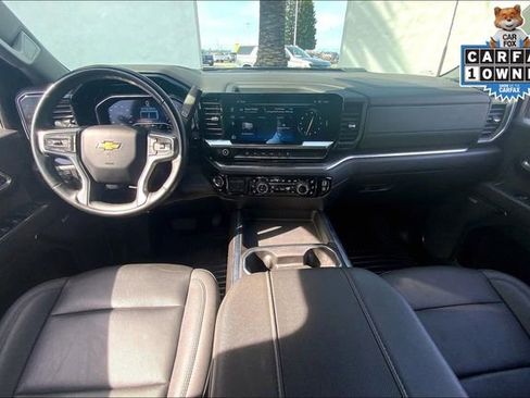 Used 2024 Chevrolet Silverado 2500 LTZ w/ LTZ Convenience Package image 15