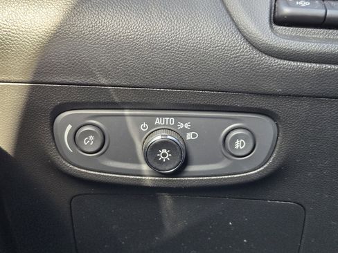 Used 2022 Buick Encore GX Select w/ Advanced Technology Package image 33