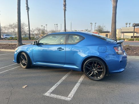 Used 2014 Scion tC image 3