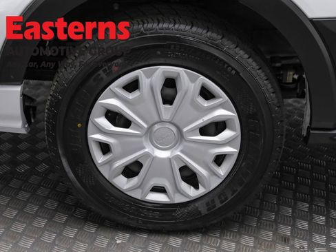 Used 2023 Ford Transit 350 XLT image 29