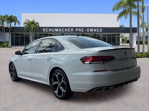 Used 2021 Volkswagen Passat 2.0T R-Line FWD image 5