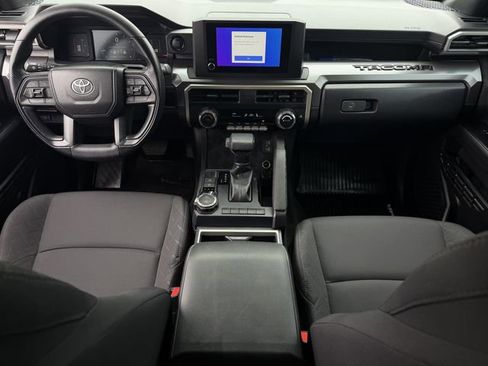 Certified 2025 Toyota Tacoma SR5 image 11