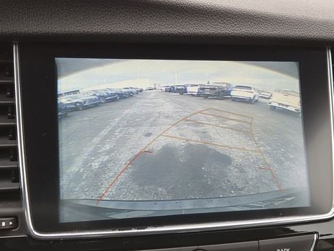 Used 2021 Buick Encore Preferred w/ Safety Package image 3