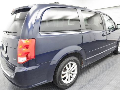 Used 2015 Dodge Grand Caravan SXT image 9