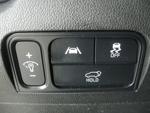 Used 2023 Kia Sorento X-Line EX image 18