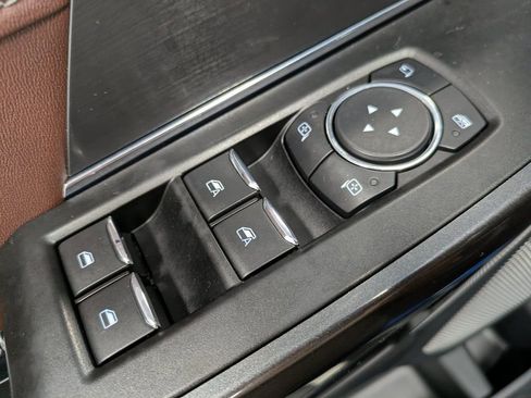 Used 2021 Ford F150 Lariat image 9