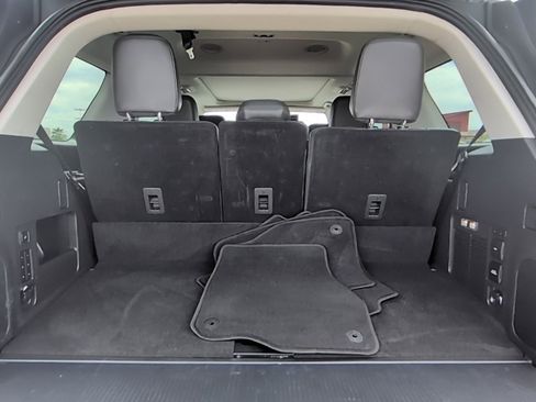 Used 2025 Ford Expedition Active AWD/4WD image 30