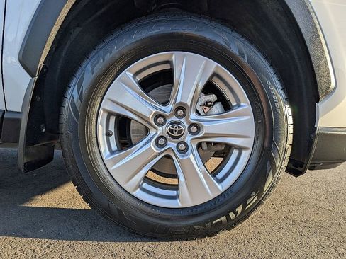 Used 2022 Toyota RAV4 XLE image 15