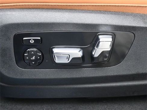 New 2026 BMW X5 M60i image 18