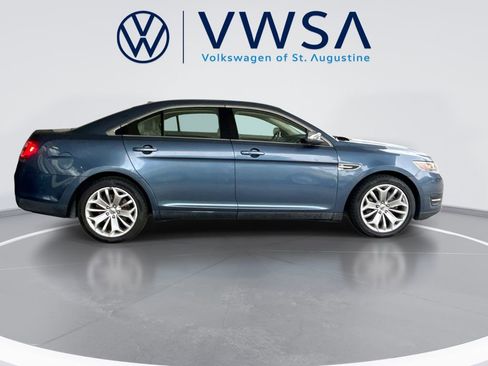 Used 2018 Ford Taurus Limited image 9